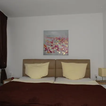 La Chacra Pension Erftstadt Esterno foto